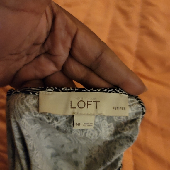 Top - Picture 2 of 4